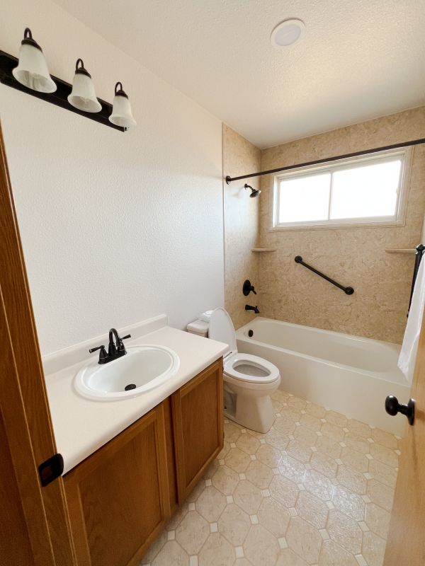 Top Bathroom Remodeling Companies in Woodstock, GA